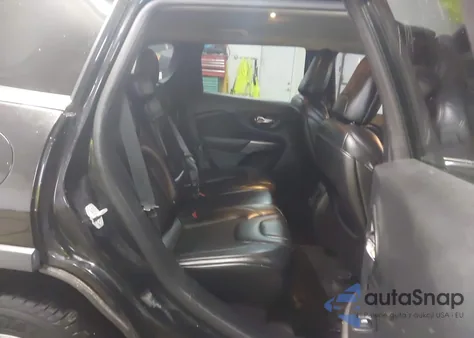 2019 Jeep Cherokee Latitude Plus Fwd z USA, uszkodzony, nr VIN 1C4PJLLB2KD131596